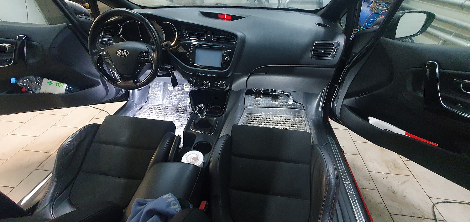 Установка тросовых педалей на Kia Ceed (механика, 3шт.)