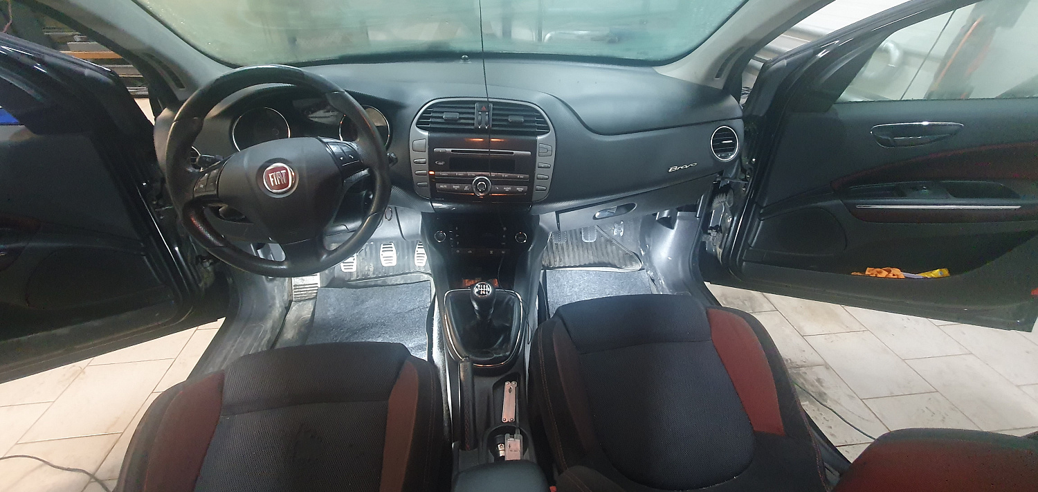 Установка тросовых педалей на Fiat Bravo (механика, 3 шт.)