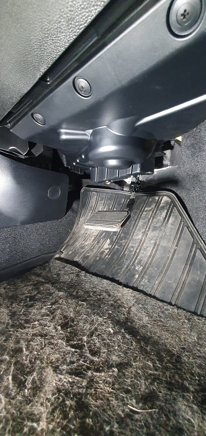 Установка тяговых педалей на EXEED (автомат, 1 шт.)