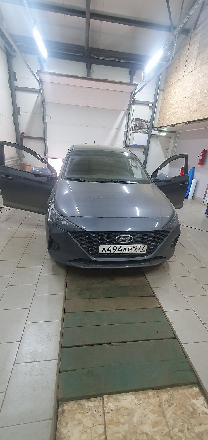 Установка тяговых педалей на HYUNDAI SOLARIS (автомат, 2шт.)
