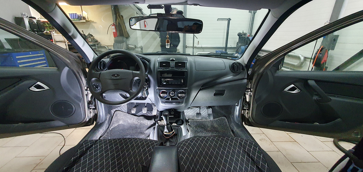 Установка тросовых педалей на LADA Granta (механика, 2шт.)