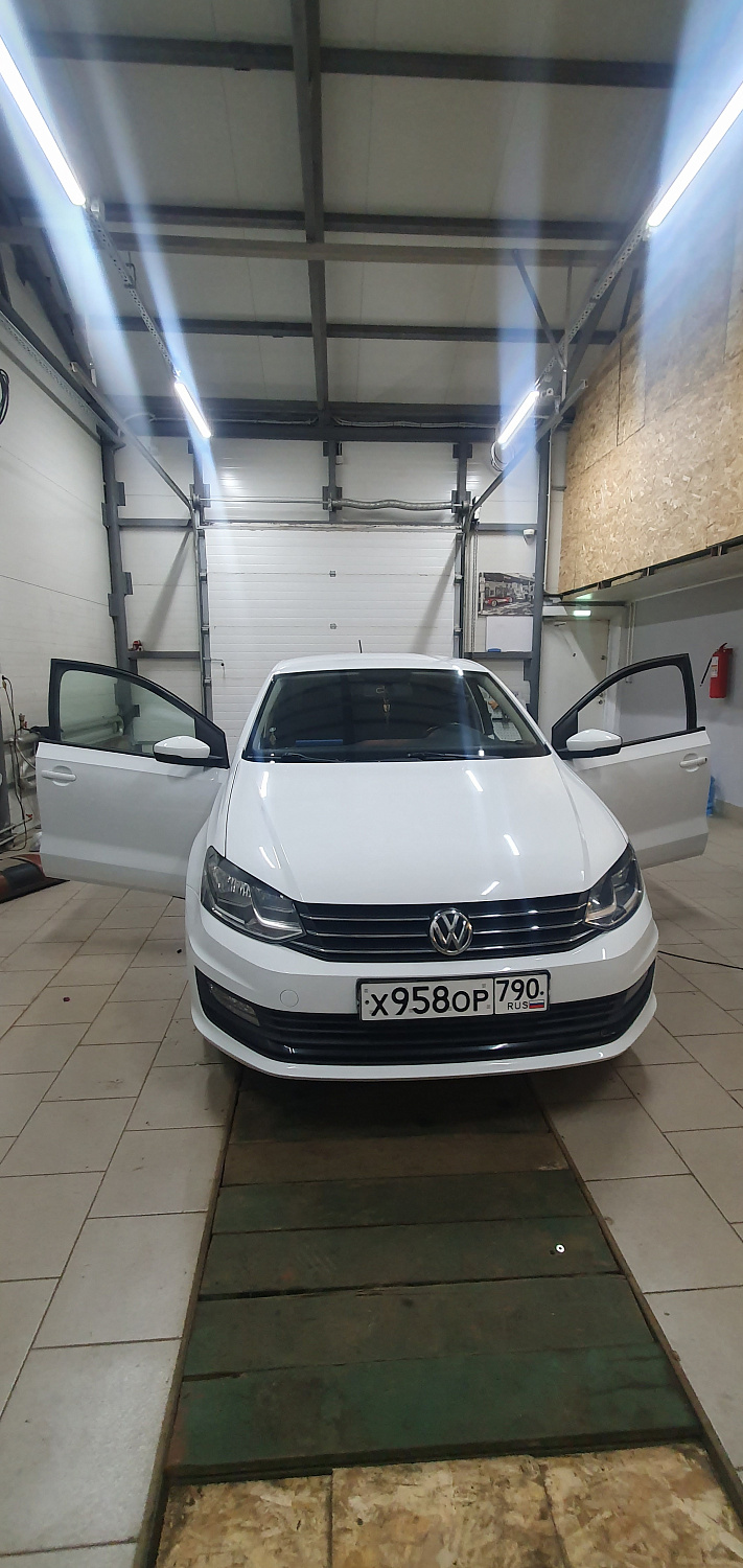 Установка тросовых педалей на Volkswagen Polo (механика, 3шт.)